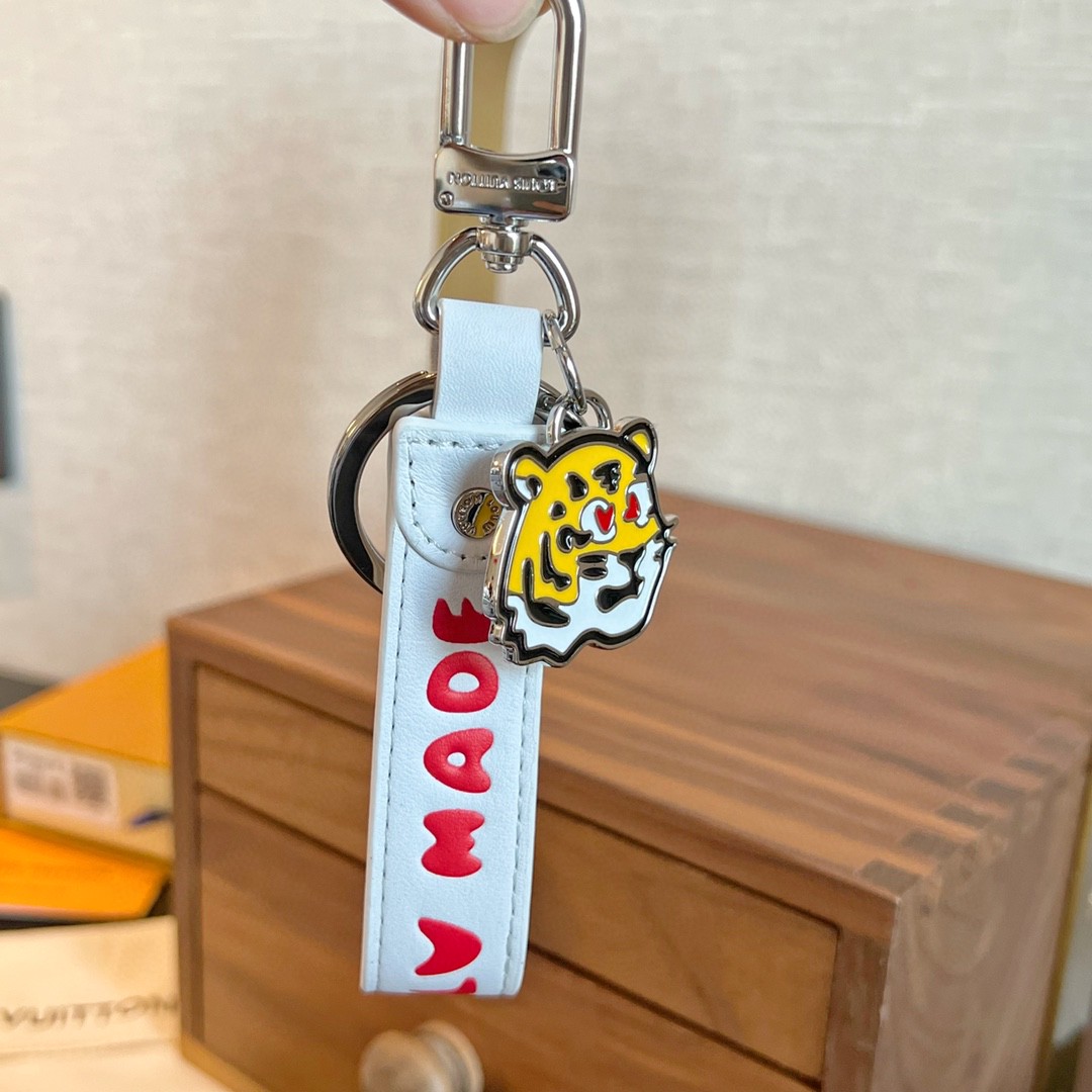 ルイヴィトン 売れ筋 ストラップ バッグ 小物 キーリング