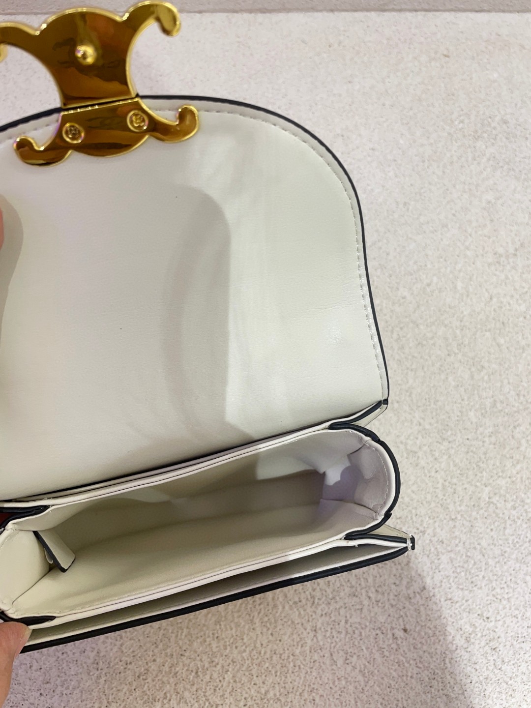 セリーヌ 売れ筋商品 Mini Besace 2WAY ショルダーバッグ