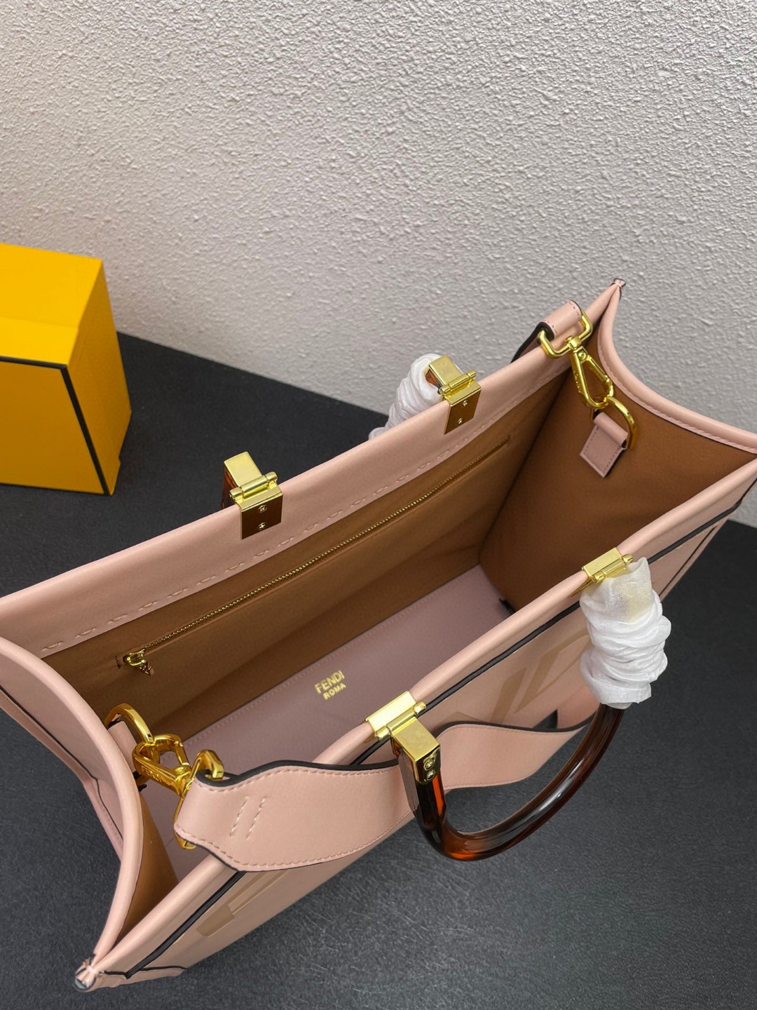 フェンディ 22SS新作通販 Tote 2WAY 手提げ袋 2212