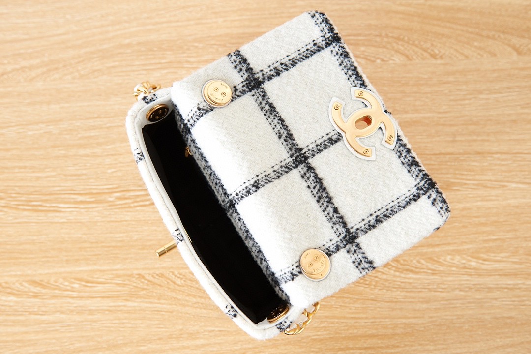 シャネル 超美品 Mini チェーンショルダーバッグ