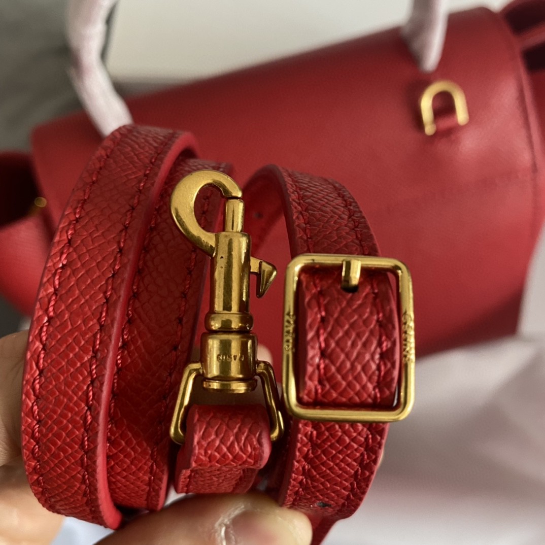 セリーヌ 22SS新作通販 Belt Nano 20cm ハンドバッグ