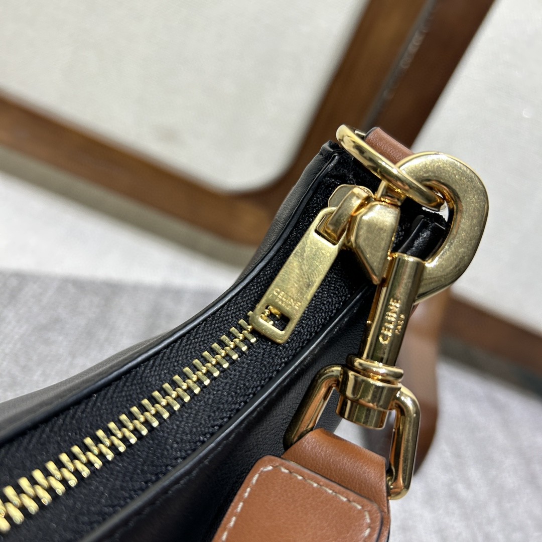 セリーヌ Super品 AVA Strap ハンドバッグ 2212