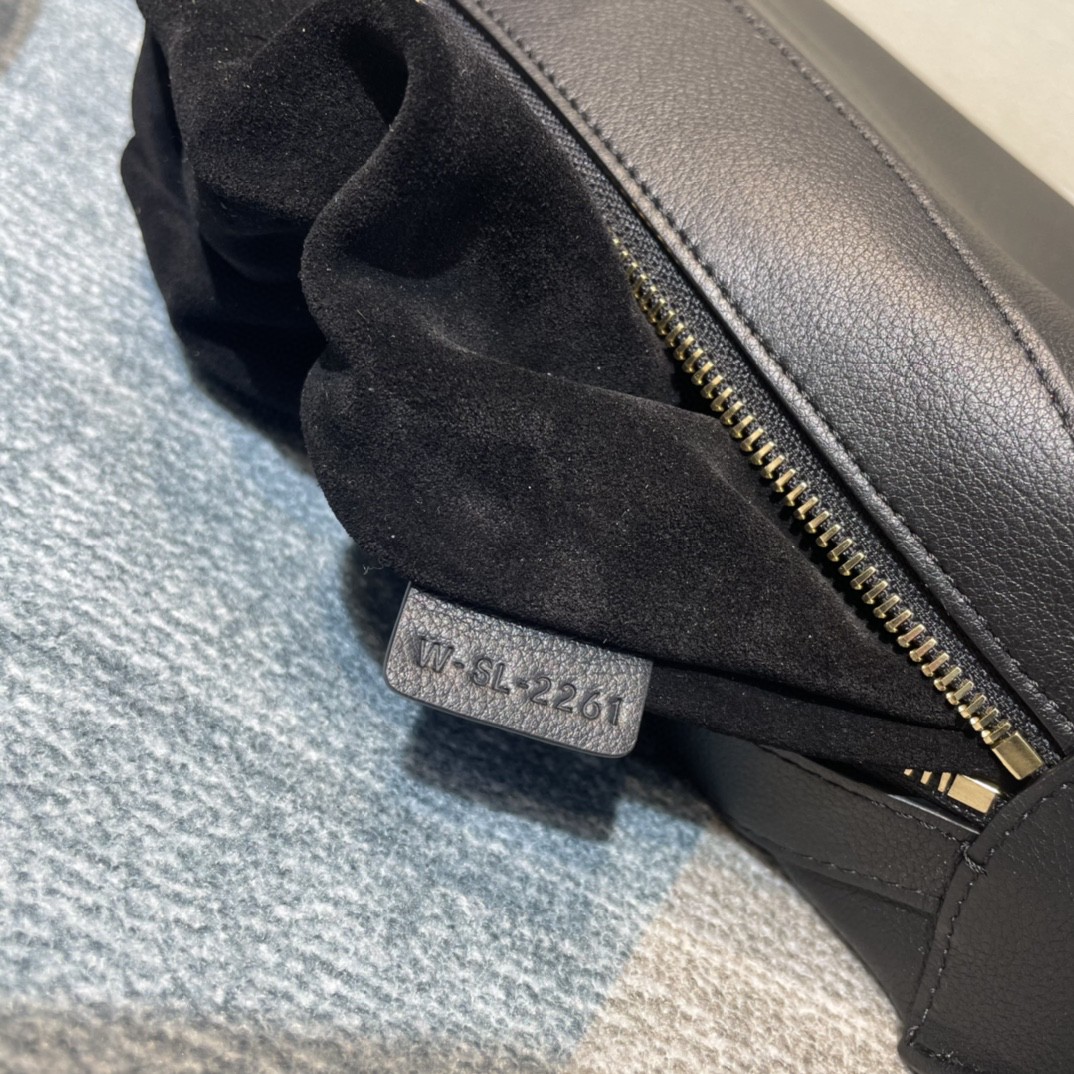 セリーヌ Super品 Romy ワンショルダーハンドバッグ 2212