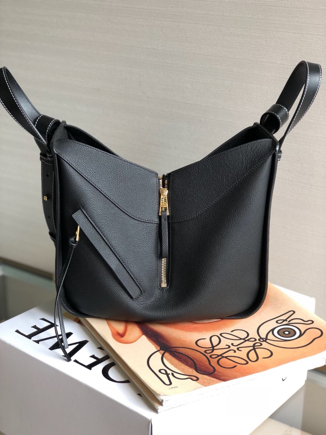ロエベ 超美品 29/35cm Hammock ハンドバッグ 2212