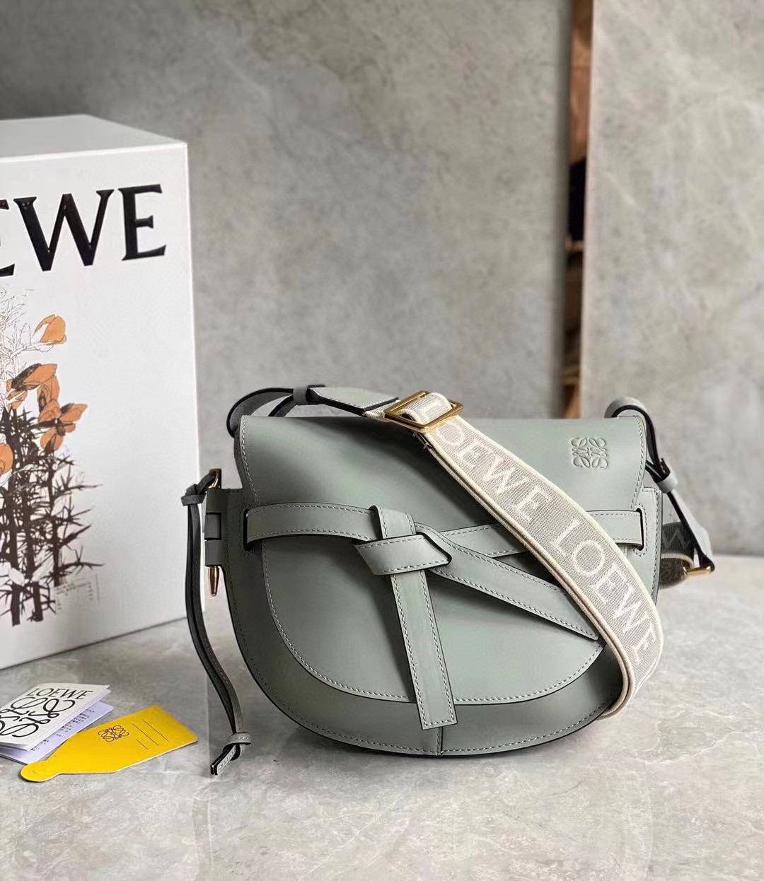 ロエベ 超美品 Gate Dual Saddle ショルダーバッグ