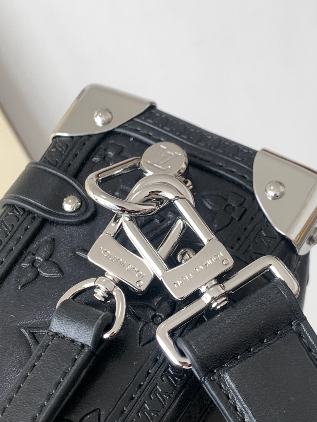 ルイヴィトン 人気商品 Petite Malle ショルダーバッグ