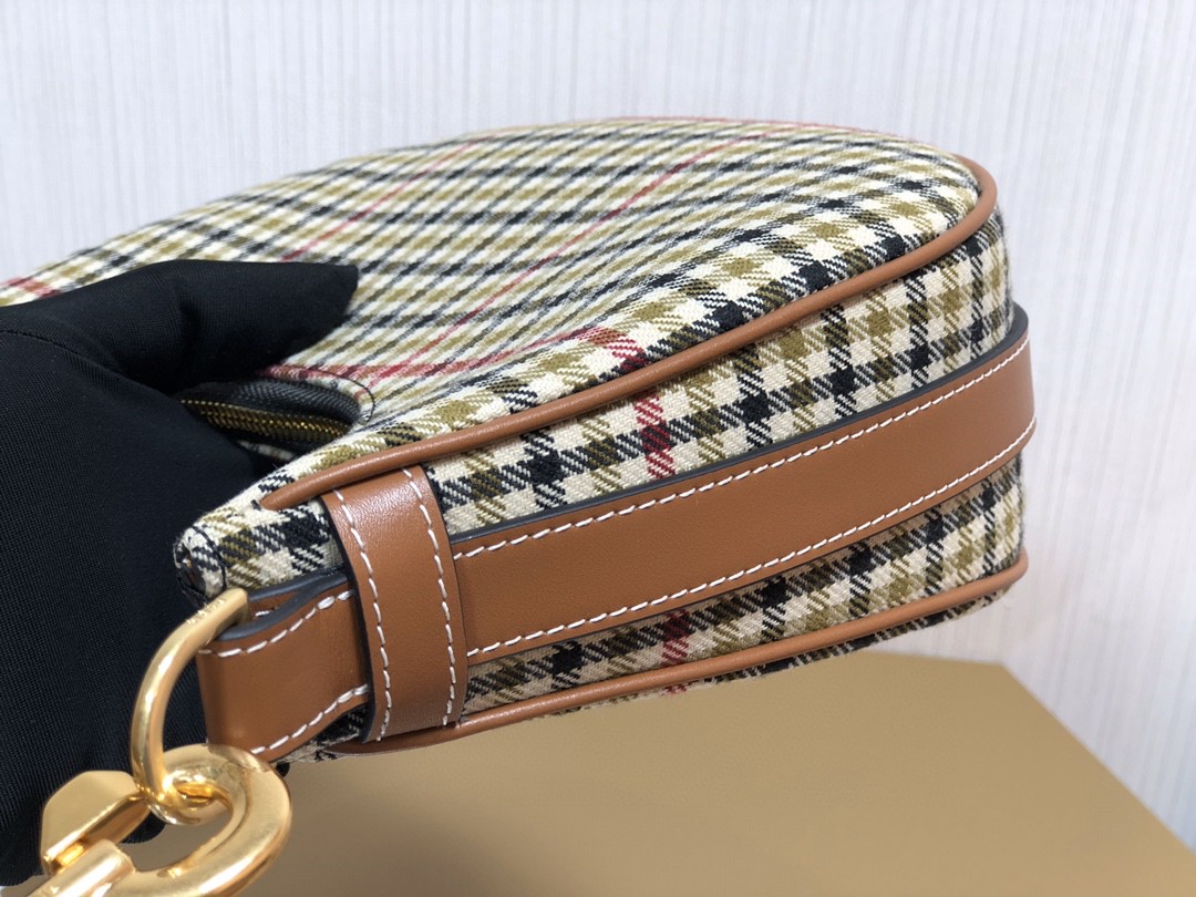 セリーヌ 超美品 AVA STRAP ワンショルダーハンドバッグ