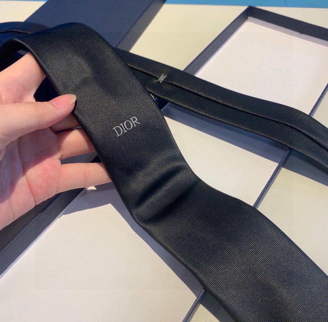 クリスチャンディオール 高品質 シルク Tie ネクタイ【紳士 メンズ】