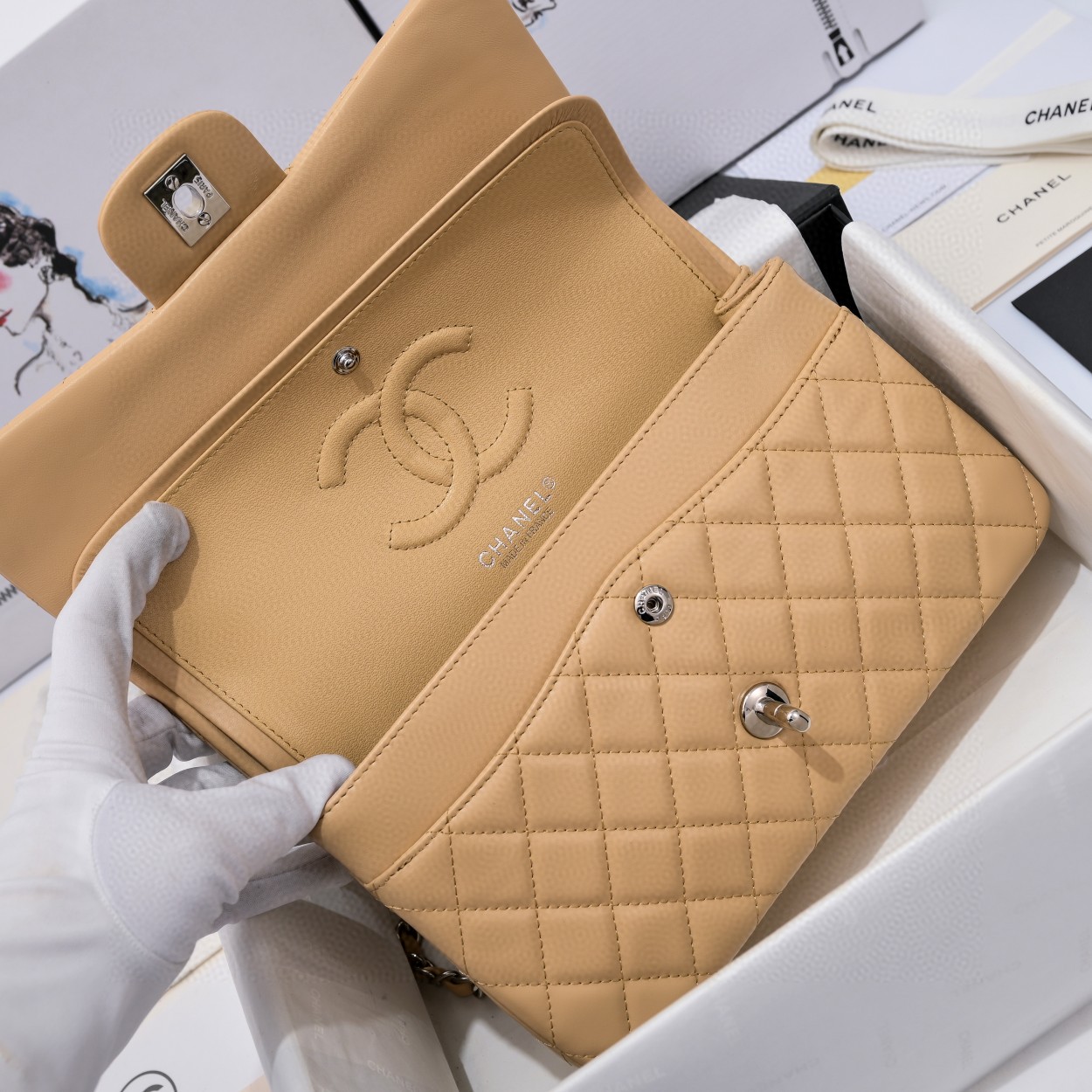 シャネル 超美品 チェーンショルダーバッグ カバン 2211