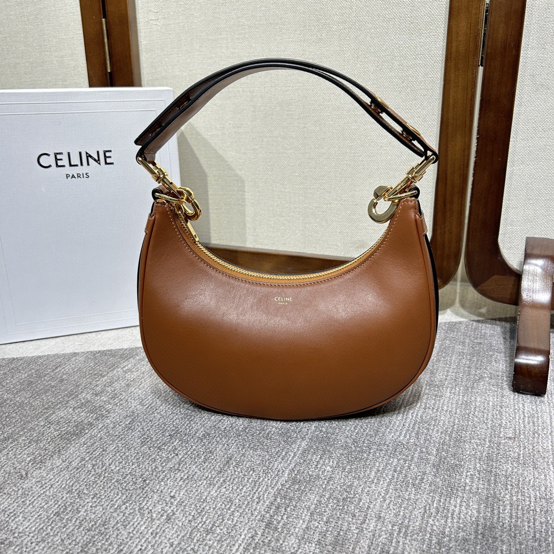 セリーヌ Super品 AVA Strap ハンドバッグ 2212