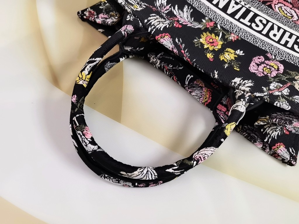 クリスチャンディオール 極美品 36.5cm Jardin Botanique Book Tote 手提げ袋