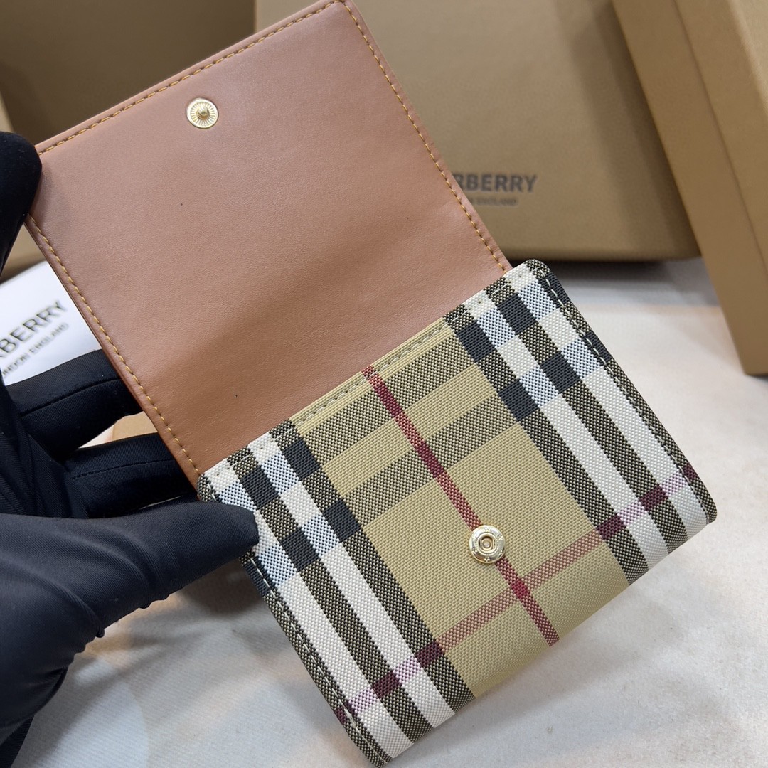 バーバリー 人気商品 Vintage 長財布/三つ折り財布