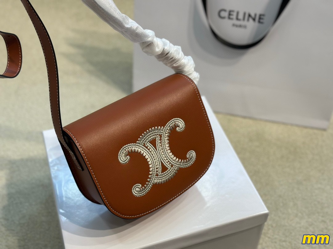 セリーヌ 売れ筋商品 Folco ショルダーバッグ