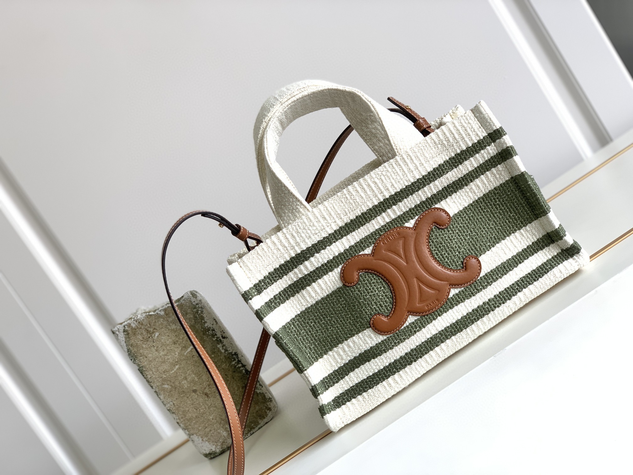 セリーヌ 超美品 Cabas Thais ショッピングバッグ 2209