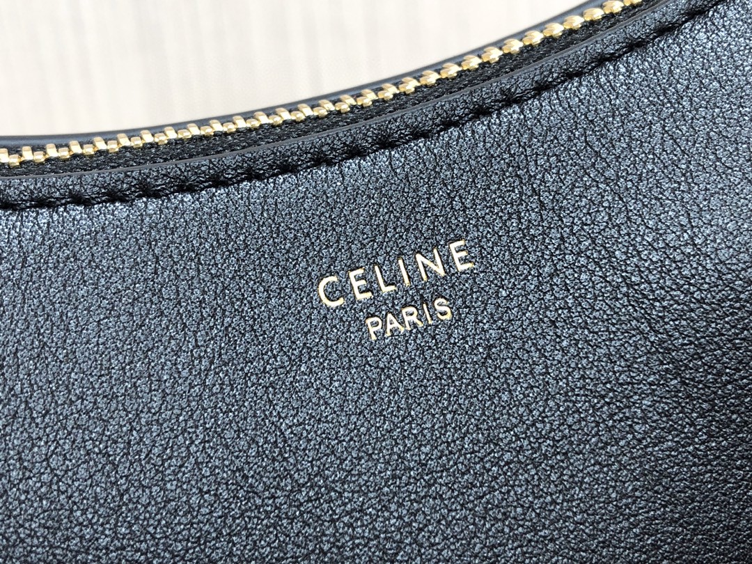 セリーヌ 超美品 AVA STRAP ワンショルダーハンドバッグ 2209
