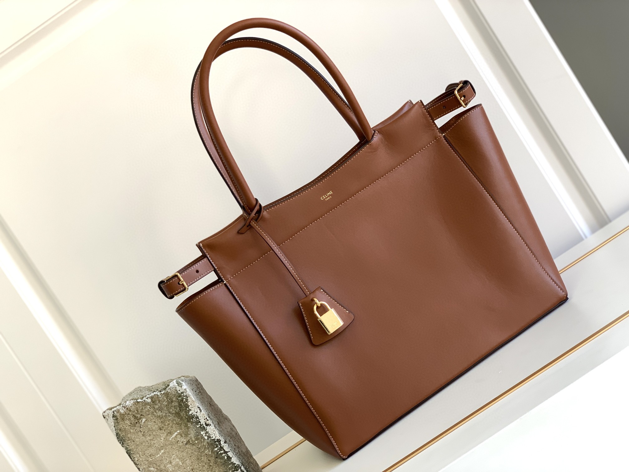 セリーヌ 超美品 カーフ Tote ハンドバッグ