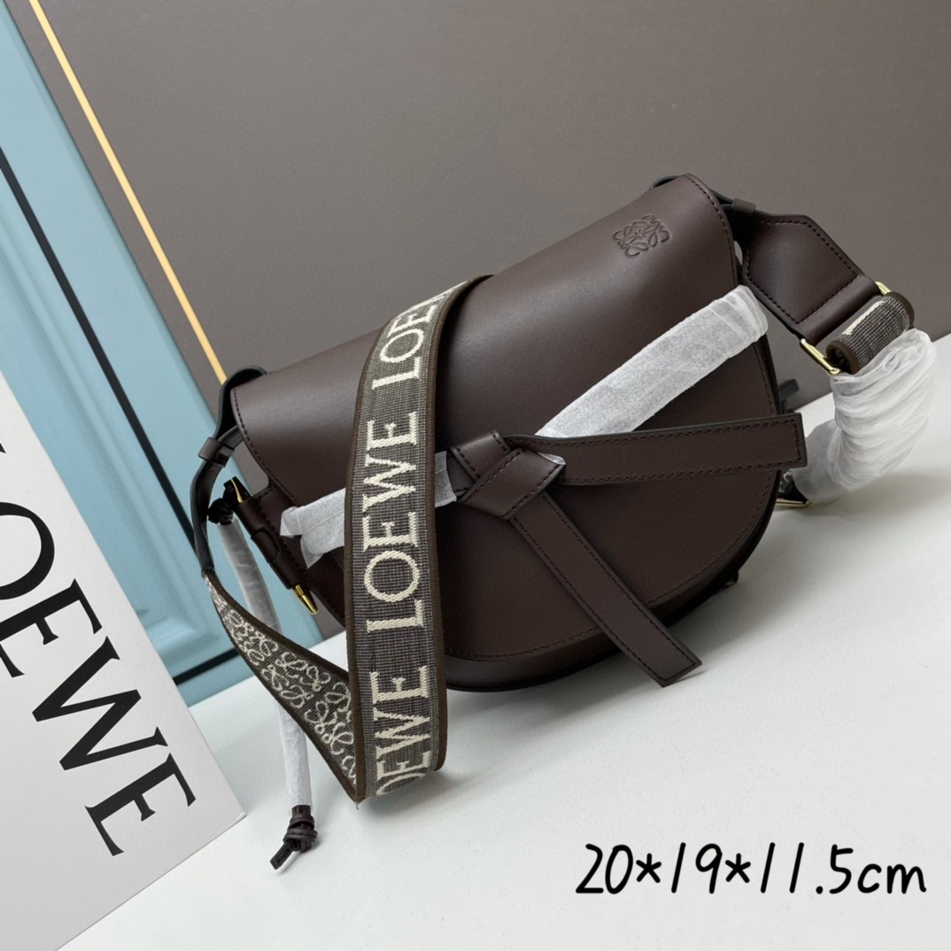 ロエベ 超美品 Gate Dual Saddle ショルダーバッグ 2212