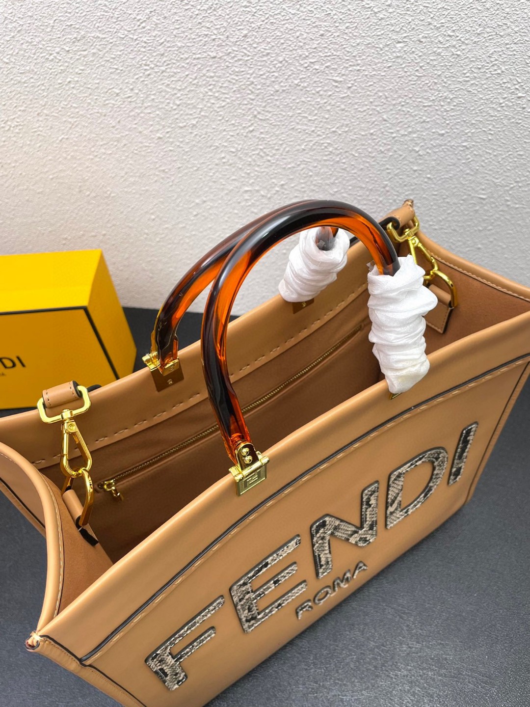 フェンディ 22SS新作通販 Tote 2WAY 手提げ袋 2212
