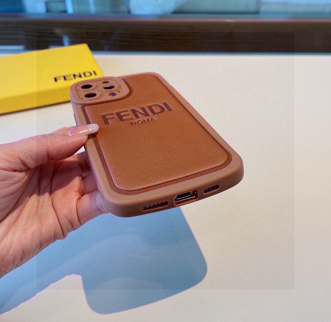 22SS高品質 フェンディ iPhoneXS/XS Max/11(6.1)/11pro(5.8)/11proMAX(6.5)/12(6.1)/12pro(6.1)/12proMAX(6.7)/13(6.1)/13pro(6.1)/13pro