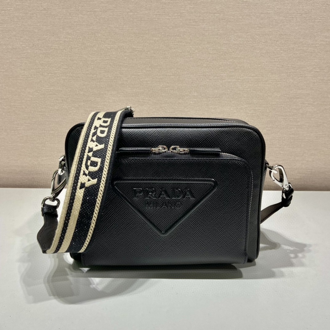 超美品 プラダ メンズ Saffiano ショルダーバッグ 2207