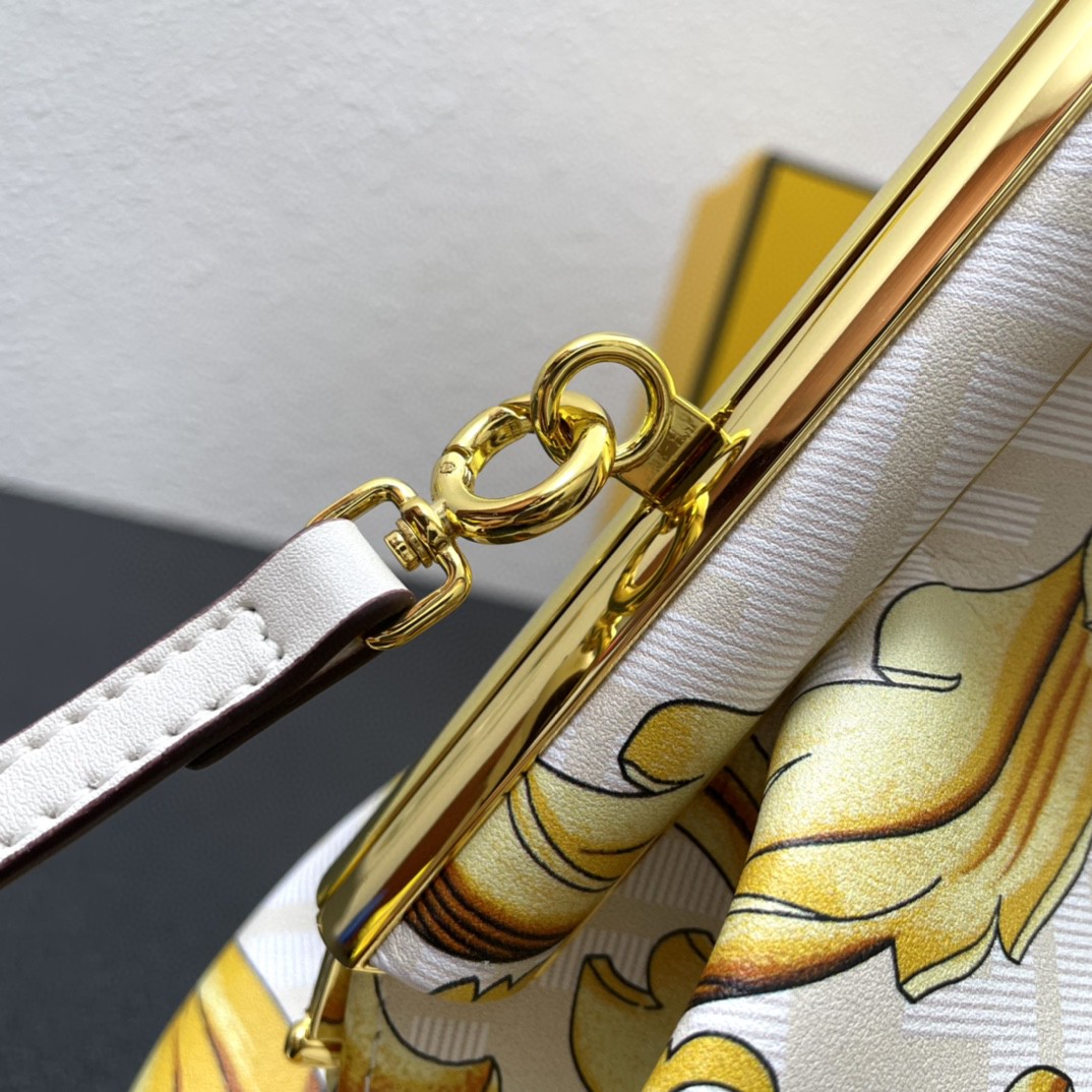 フェンディ×ヴェルサーチ 超美品 26cm ショルダーバッグ 2207