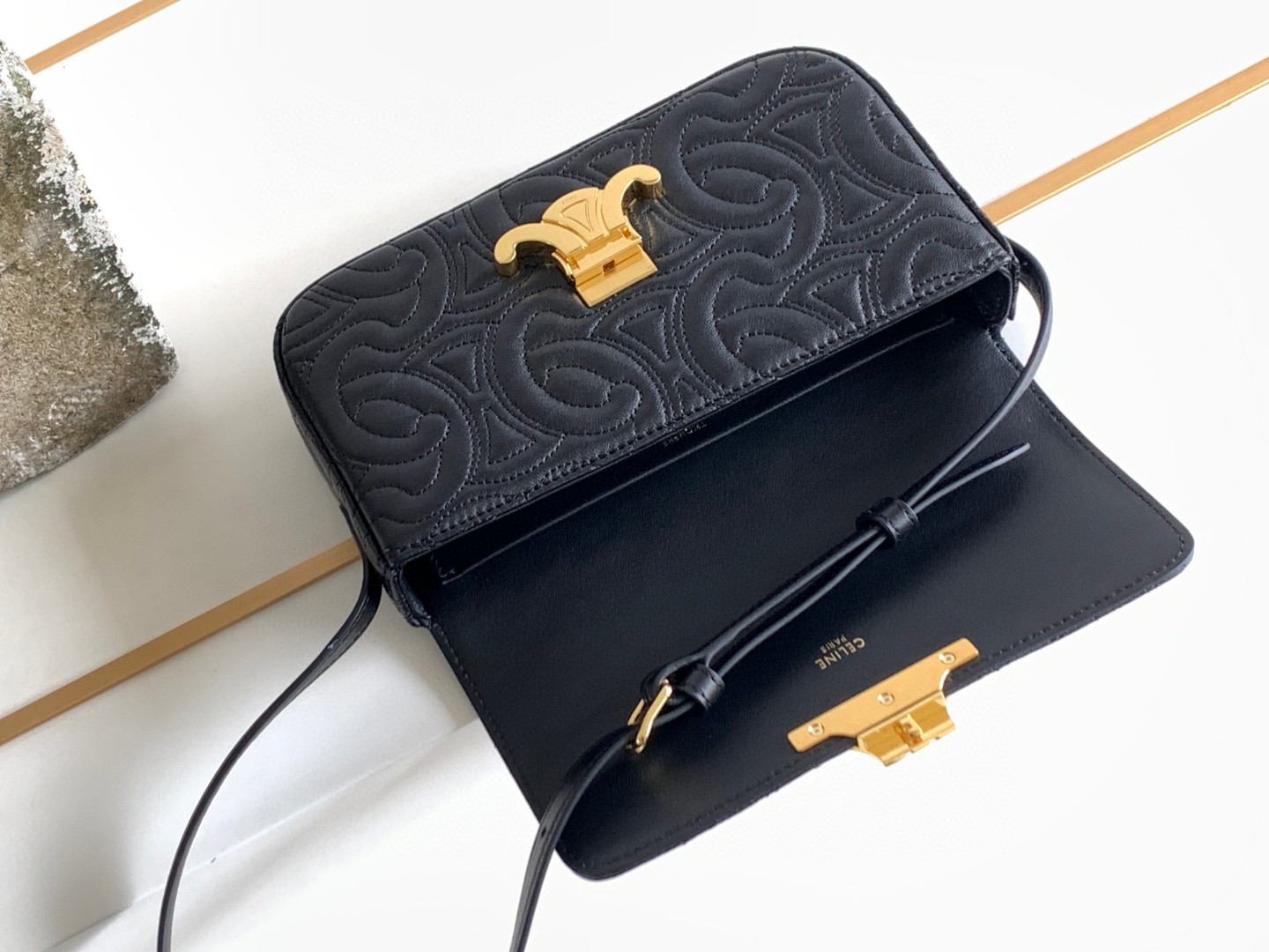 セリーヌ 超美品 Triomphe Shoulder Bag ハンドバッグ 2209