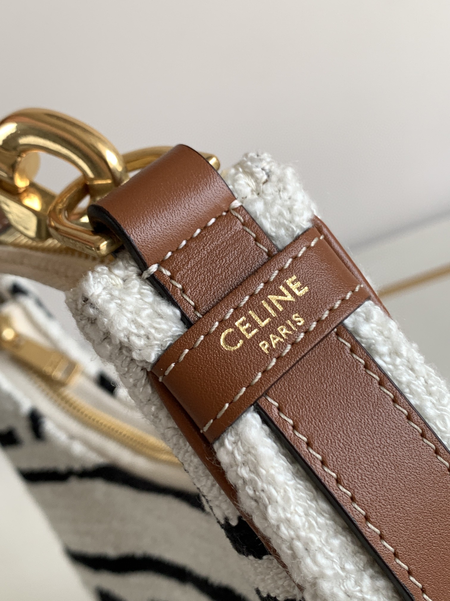 セリーヌ 超美品 AVA STRAP ワンショルダーハンドバッグ