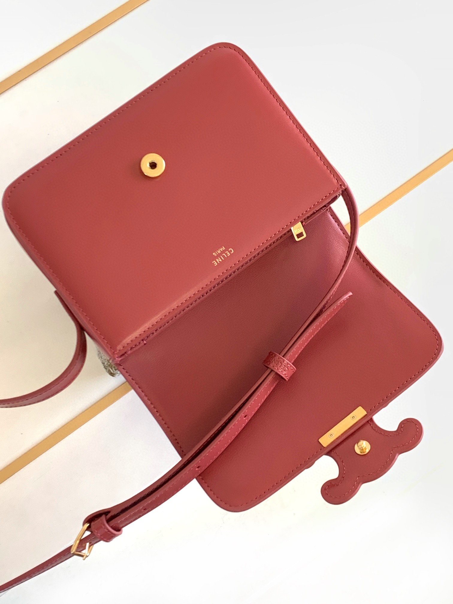 セリーヌ 超美品 18.5cm Cabas triomphe Box ショルダーバッグ 2209