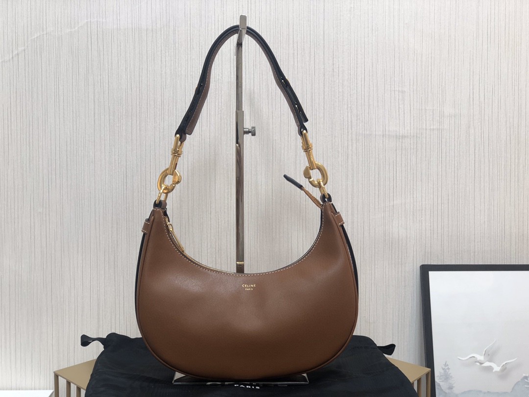 セリーヌ 超美品 AVA STRAP ワンショルダーハンドバッグ 2209