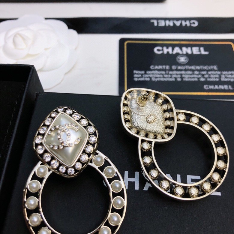 シャネル 今季の新作 ピアス イアリング