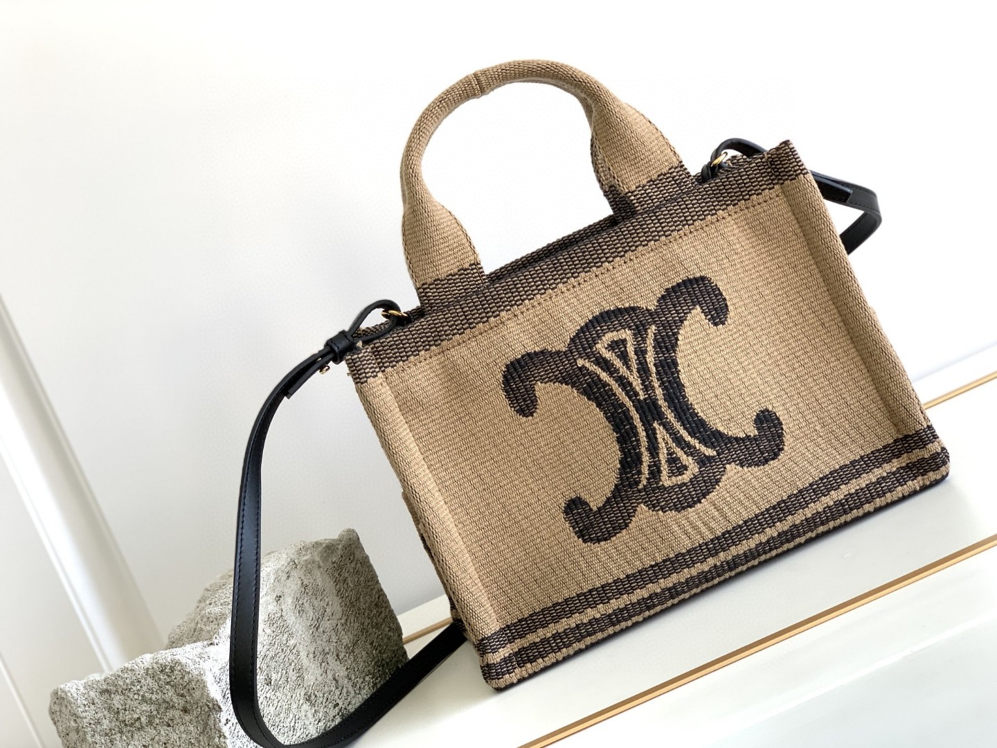 セリーヌ 超美品 Cabas Thais triomphe ハンドバッグ