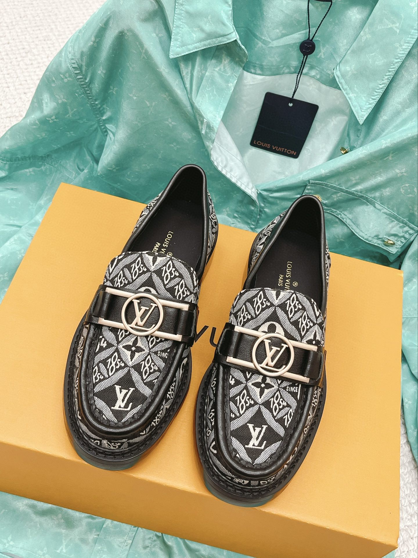ルイヴィトン 極美品 スリッポンシューズ レディース