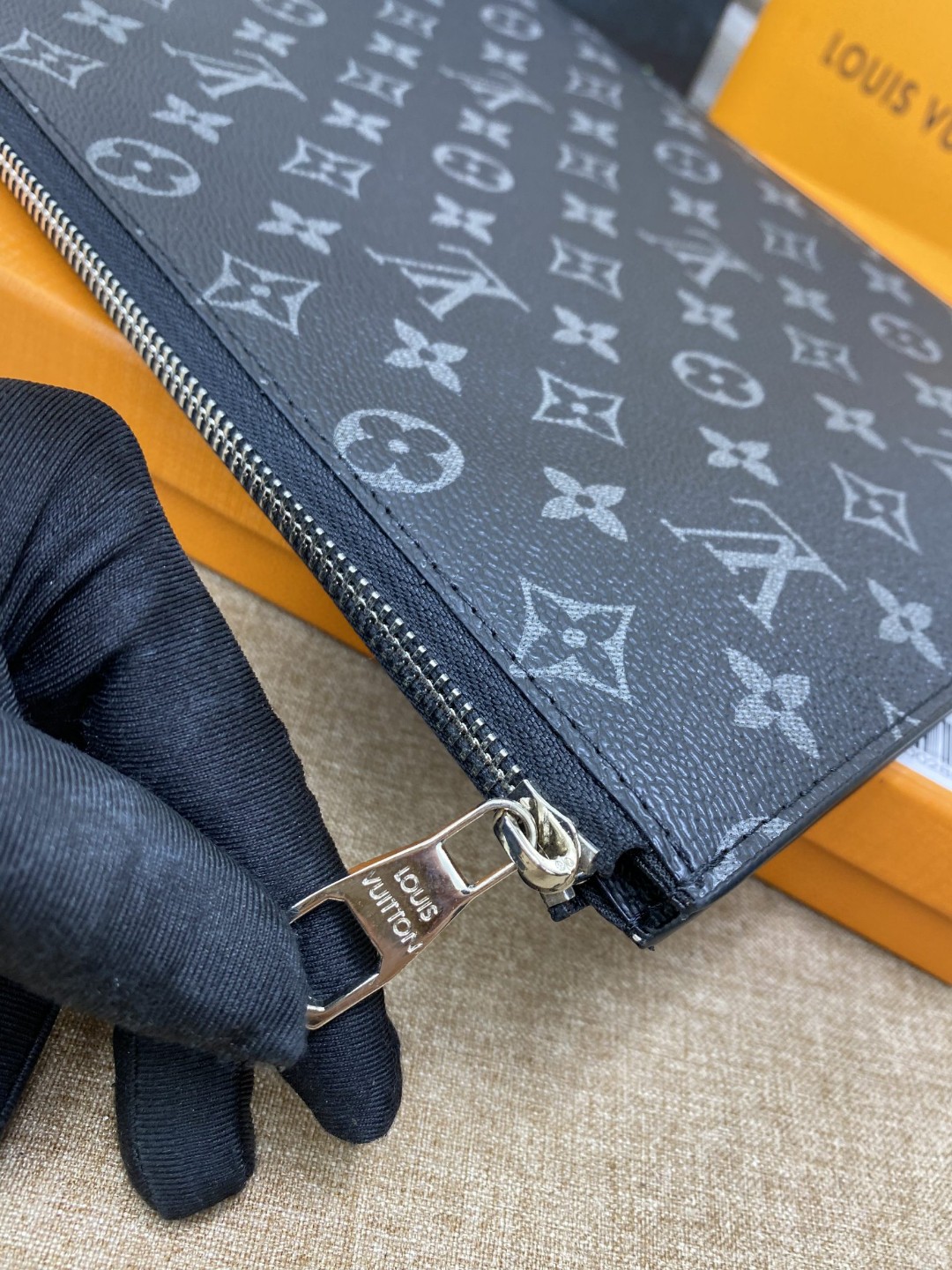 ルイヴィトン 22SS新作通販 セカンドバッグ メンズ 2209XSJ70