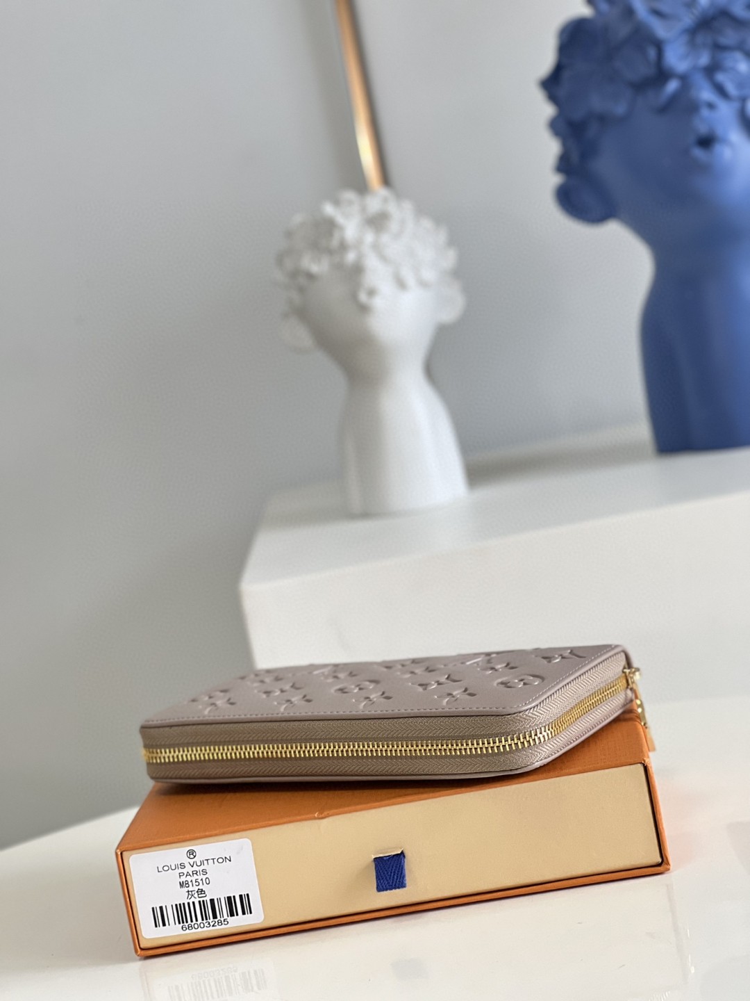 ルイヴィトン 超美品 Monogram ラウンドファスナー式財布 2209