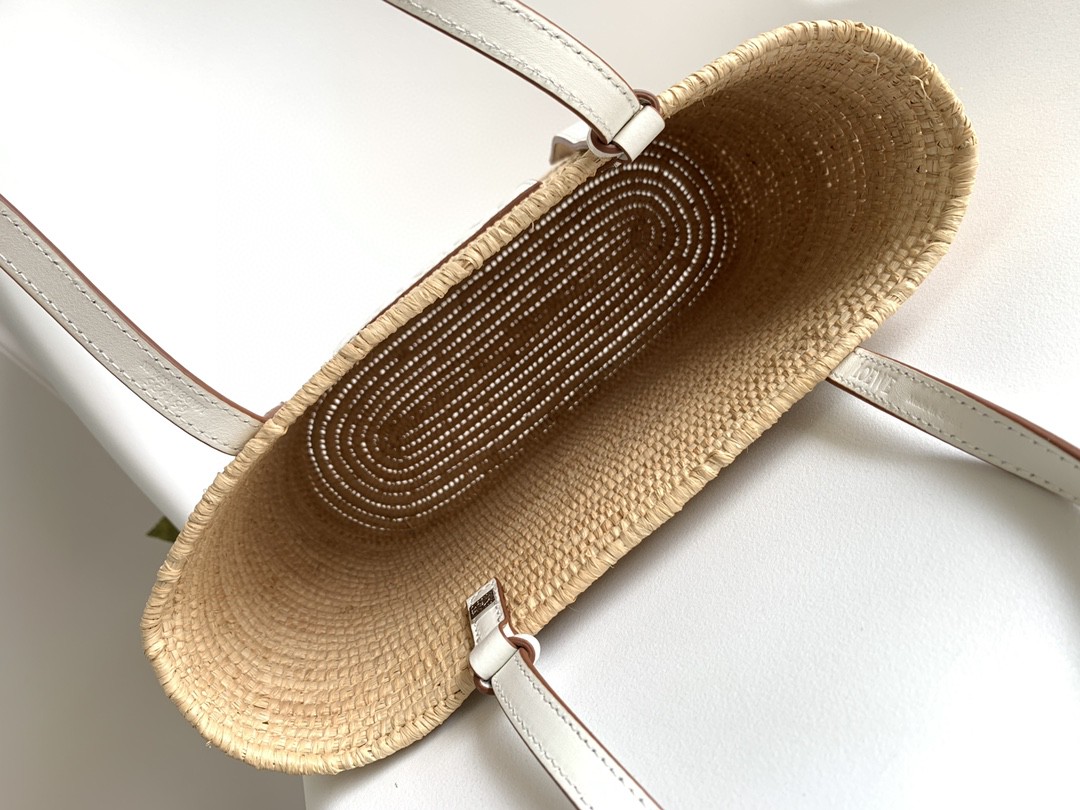 ロエベ 超美品 Basket ハンドバッグ 2207