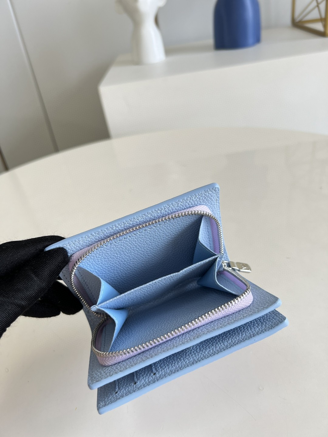ルイヴィトン 超美品 Monogram Empreinte 二つ折り 短財布
