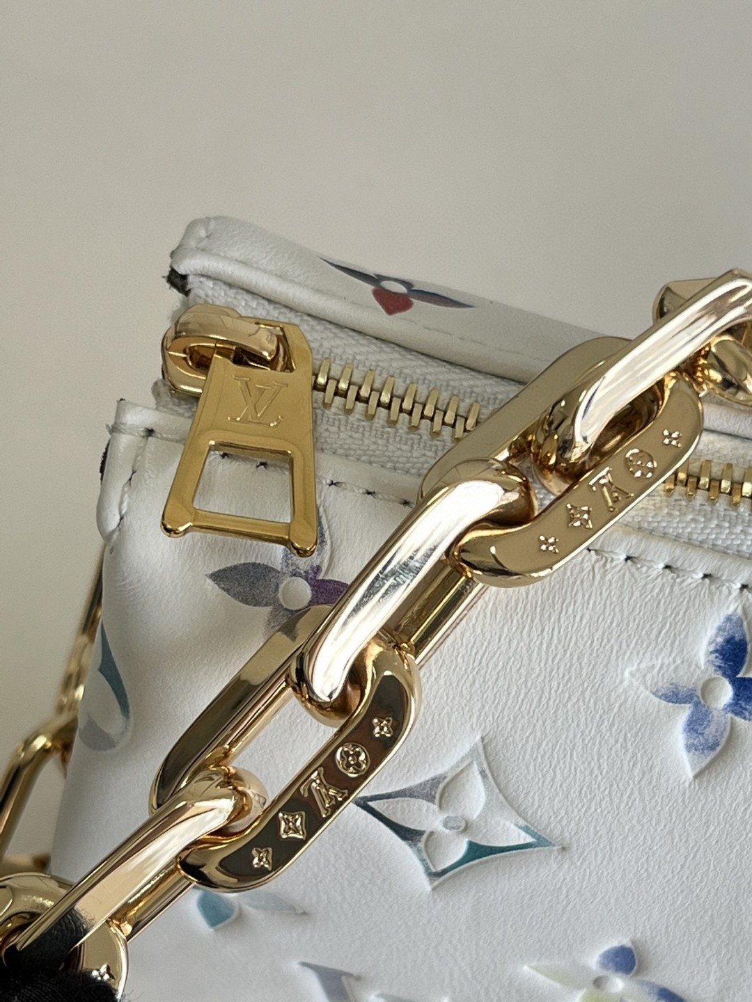 ルイヴィトン 超美品 Coussin ショルダーバッグ