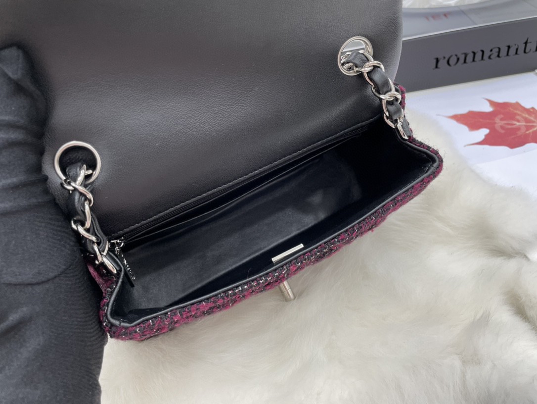シャネル Classic Flap Bag 20cm チェーンショルダーバッグ