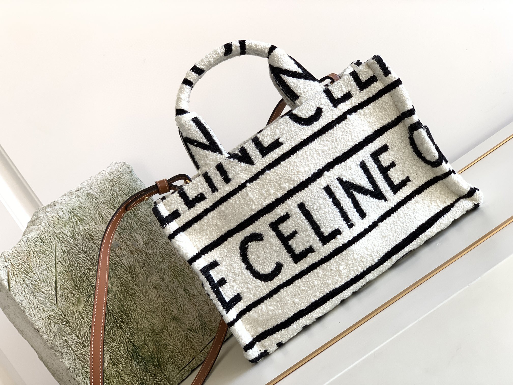 セリーヌ 超美品 29cm Cabas Thais Tote ショッピングバッグ 2209