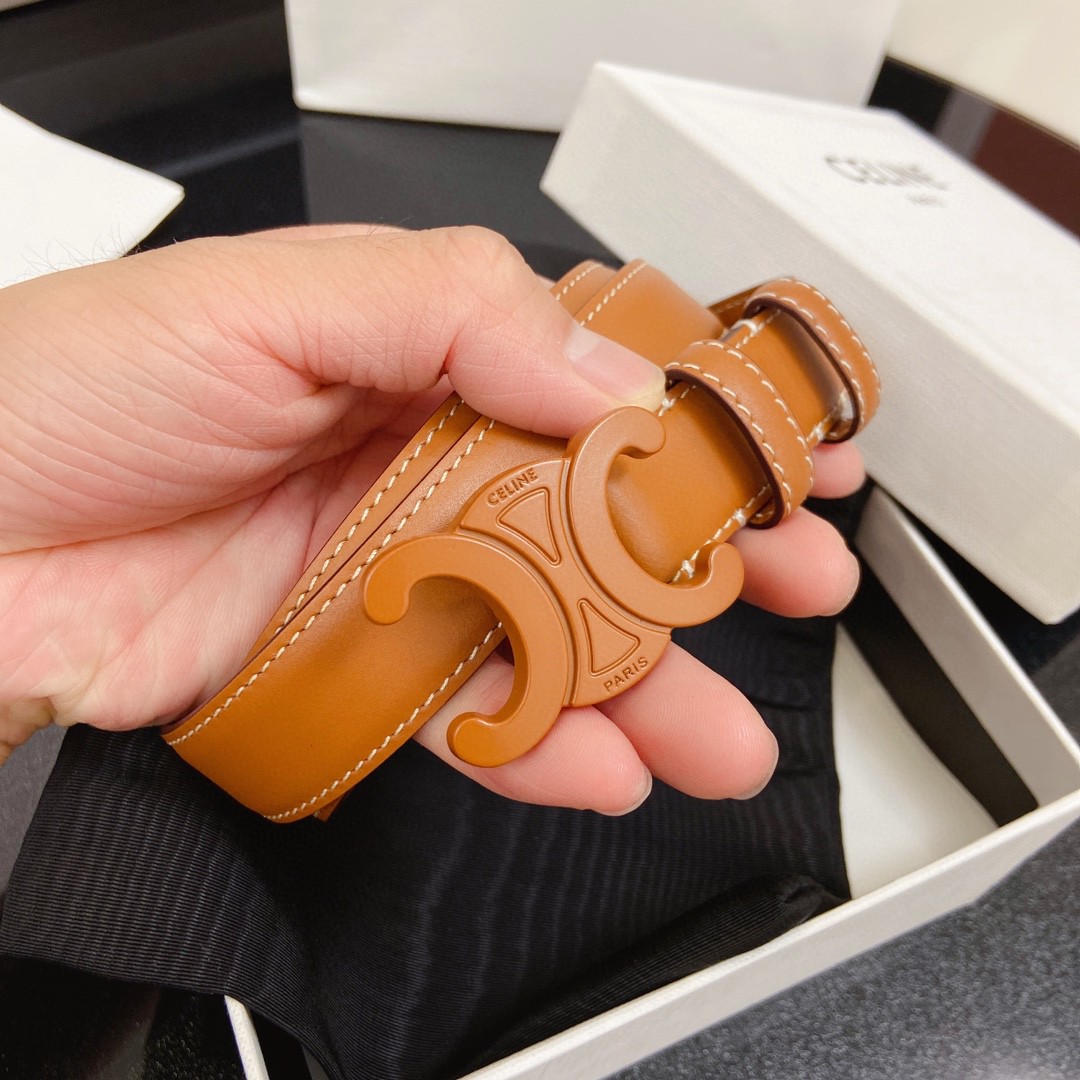 超美品 セリーヌ 値下受付 ベルト サンチュール 女性