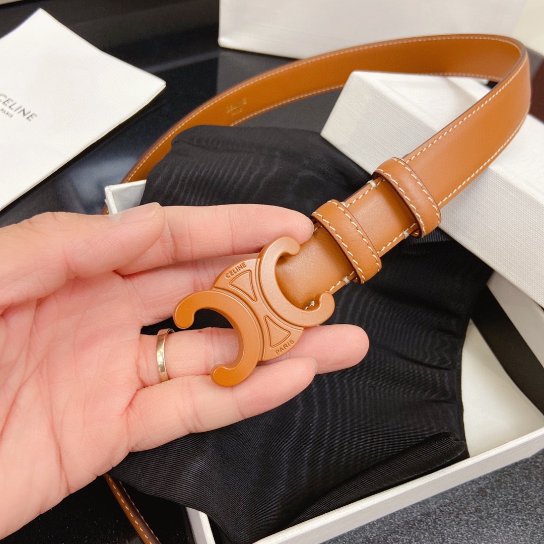 超美品 セリーヌ 値下受付 ベルト サンチュール 女性