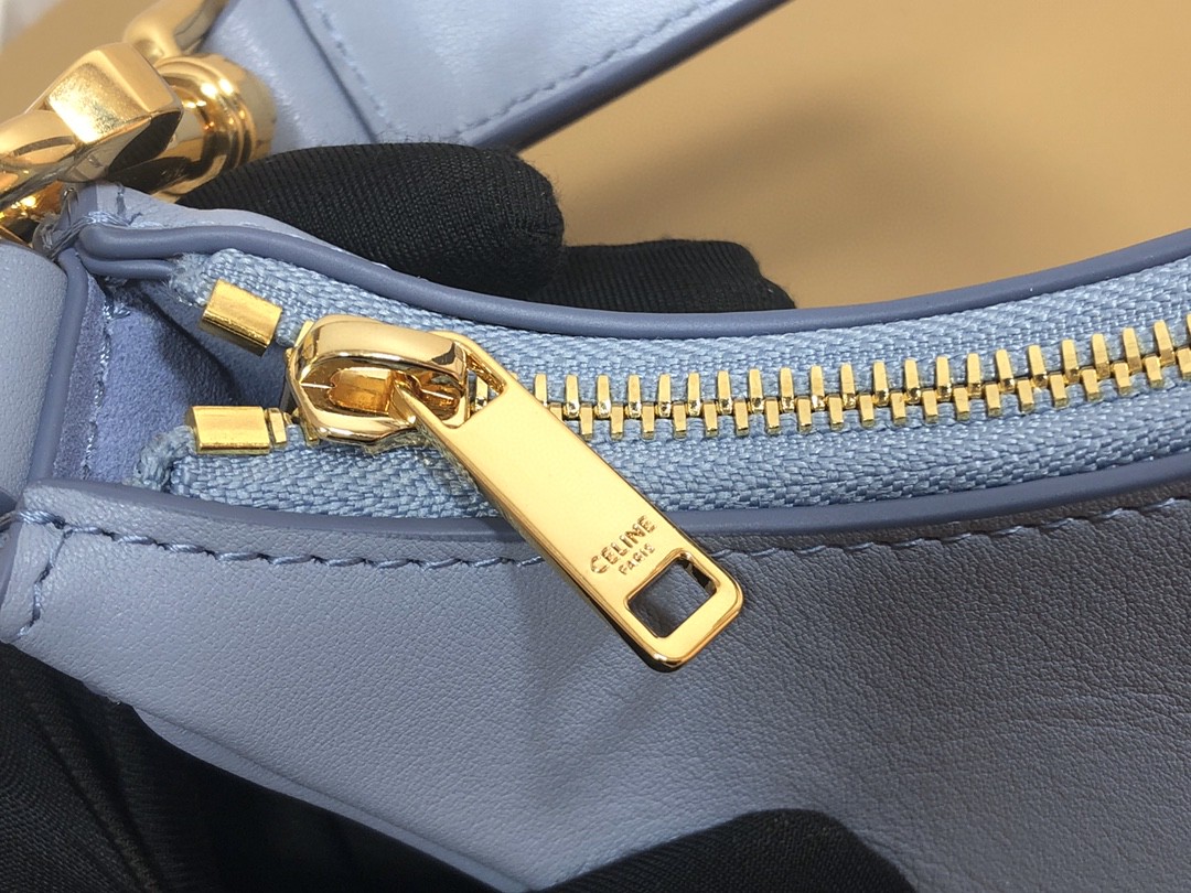 セリーヌ 超美品 AVA STRAP ワンショルダーハンドバッグ 2209