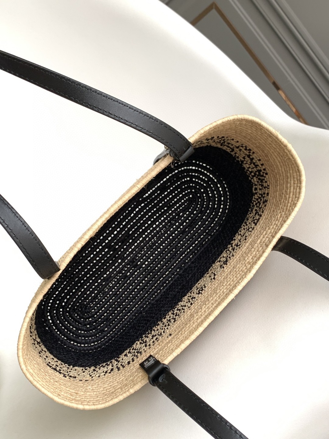 ロエベ 超美品 Basket ハンドバッグ