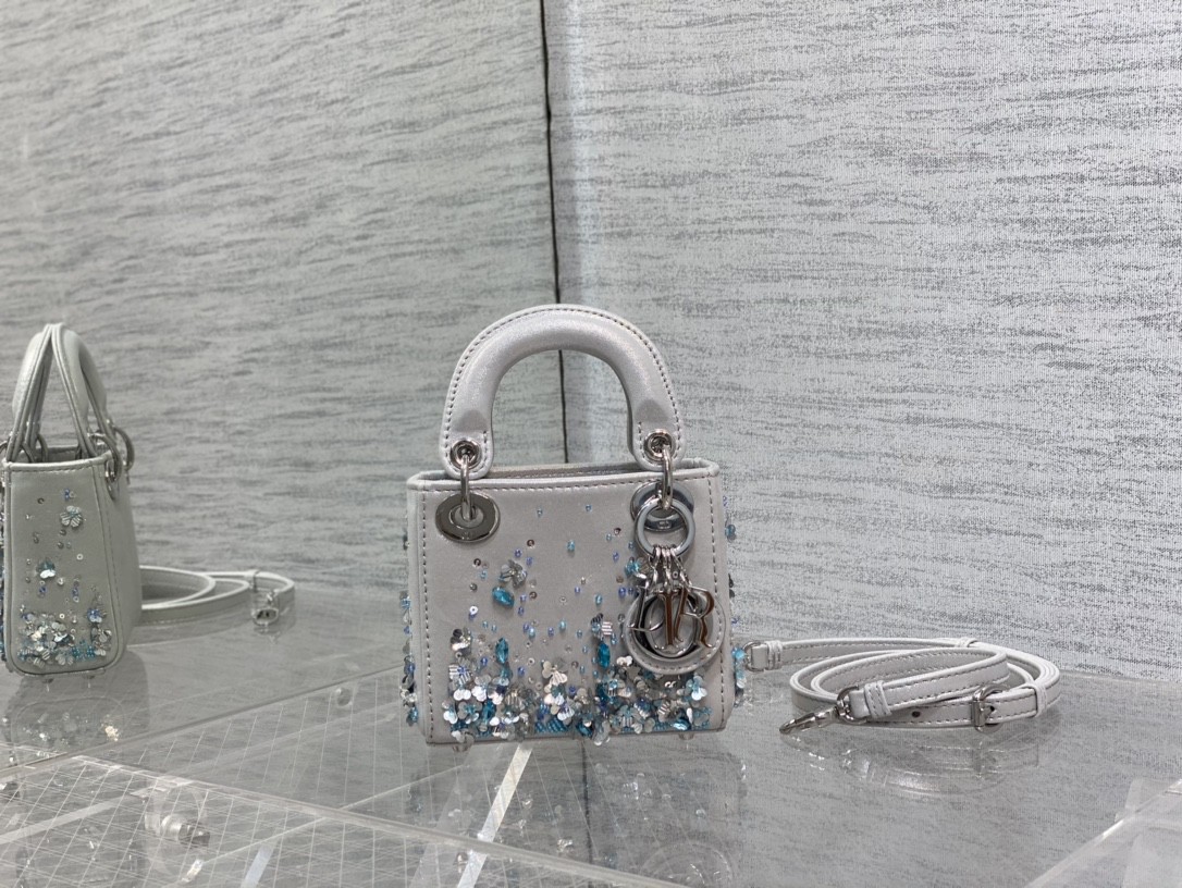 超美品 クリスチャンディオール Layd micro ハンドバッグ