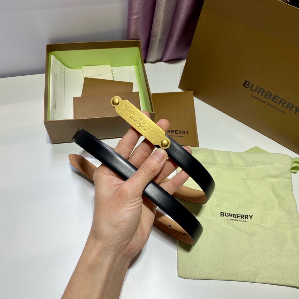 バーバリー 値下受付 女性 ベルト サンチュール 超美品