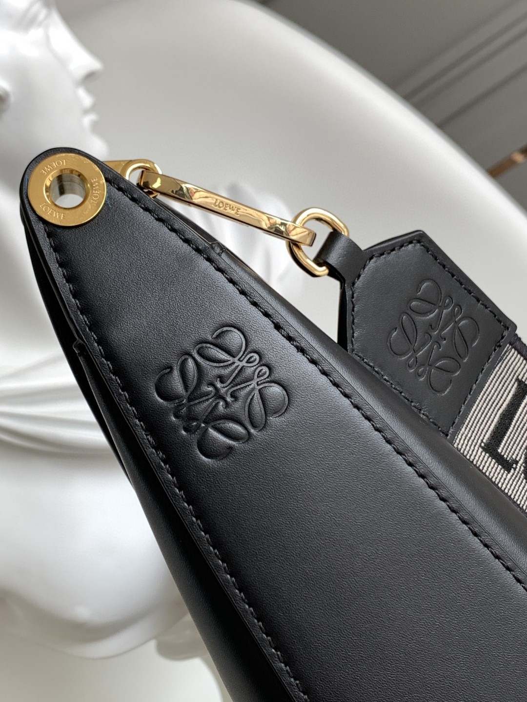 ロエベ 超美品 Luna Hobo ハンドバッグ 2207
