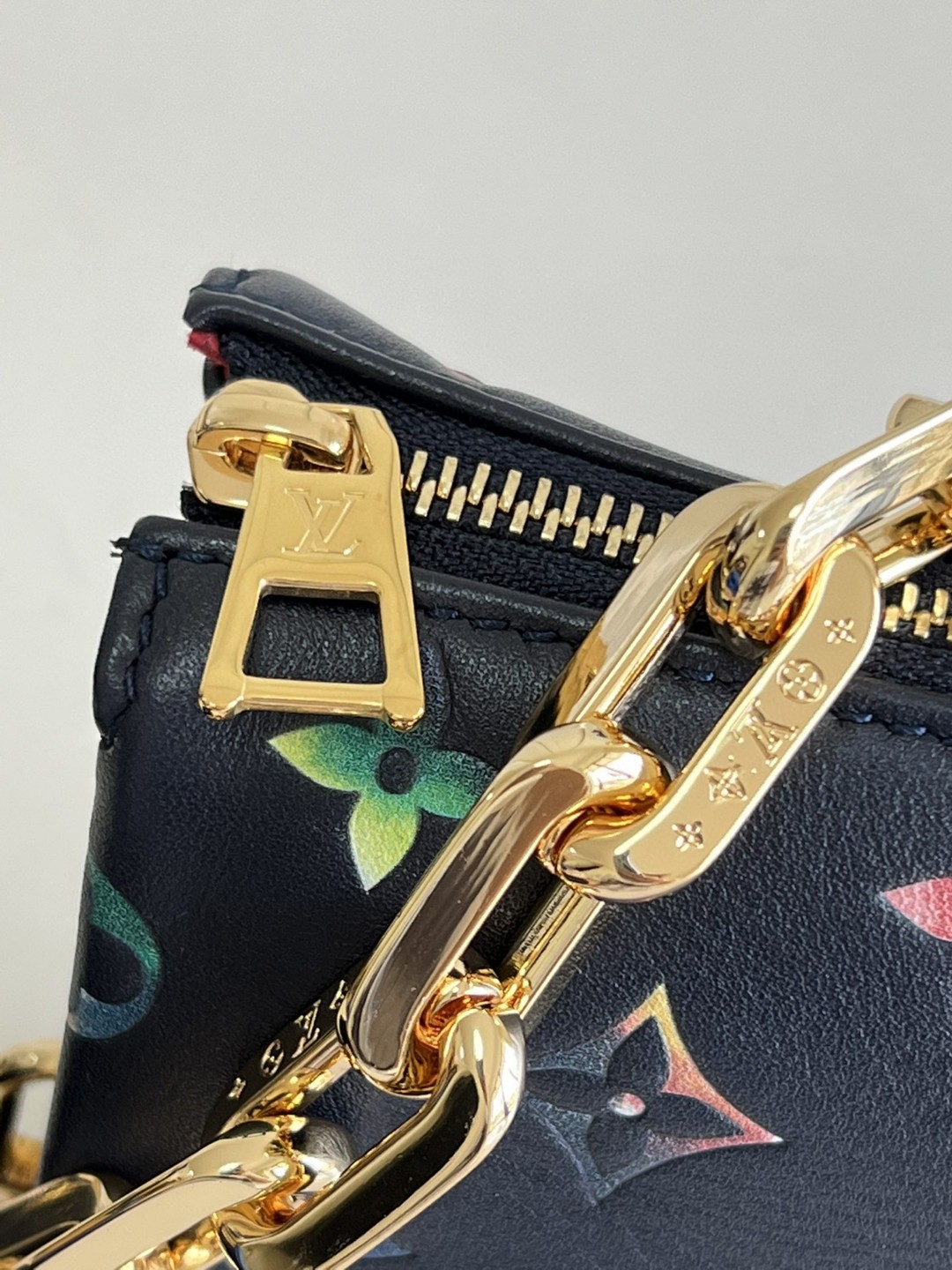 ルイヴィトン 超美品 Coussin ショルダーバッグ