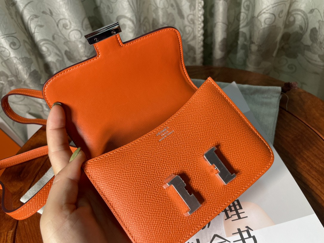 エルメス コンスタンス Constanceショルダーバッグ 14/18/23 2206HYJ
