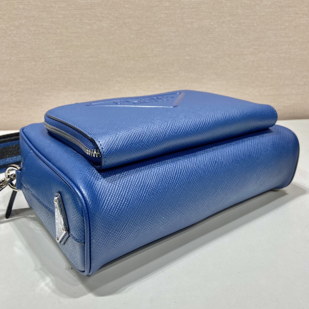 超美品 プラダ メンズ Saffiano ショルダーバッグ