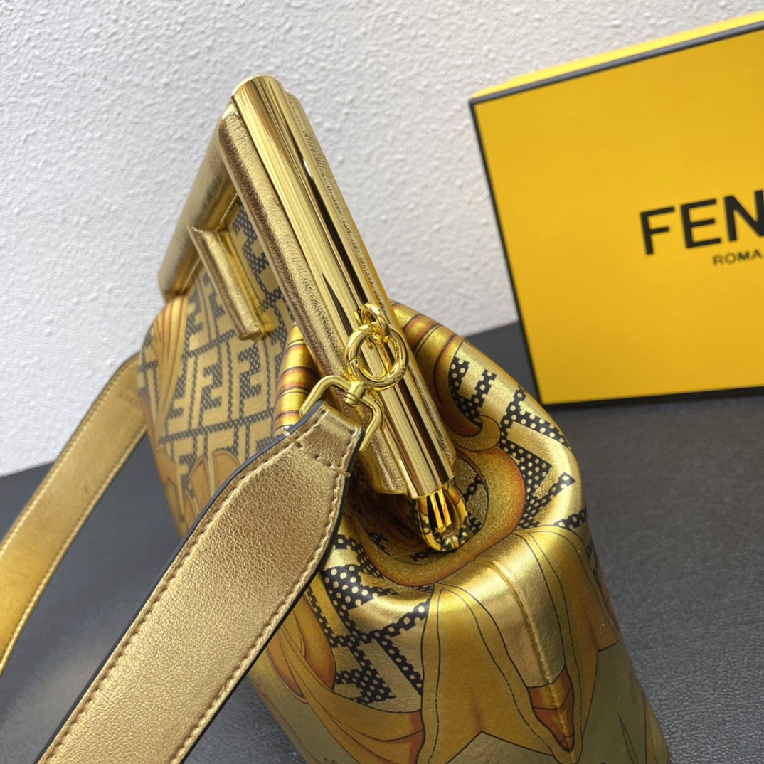フェンディ×ヴェルサーチ 超美品 32.5cm ショルダーバッグ 2207